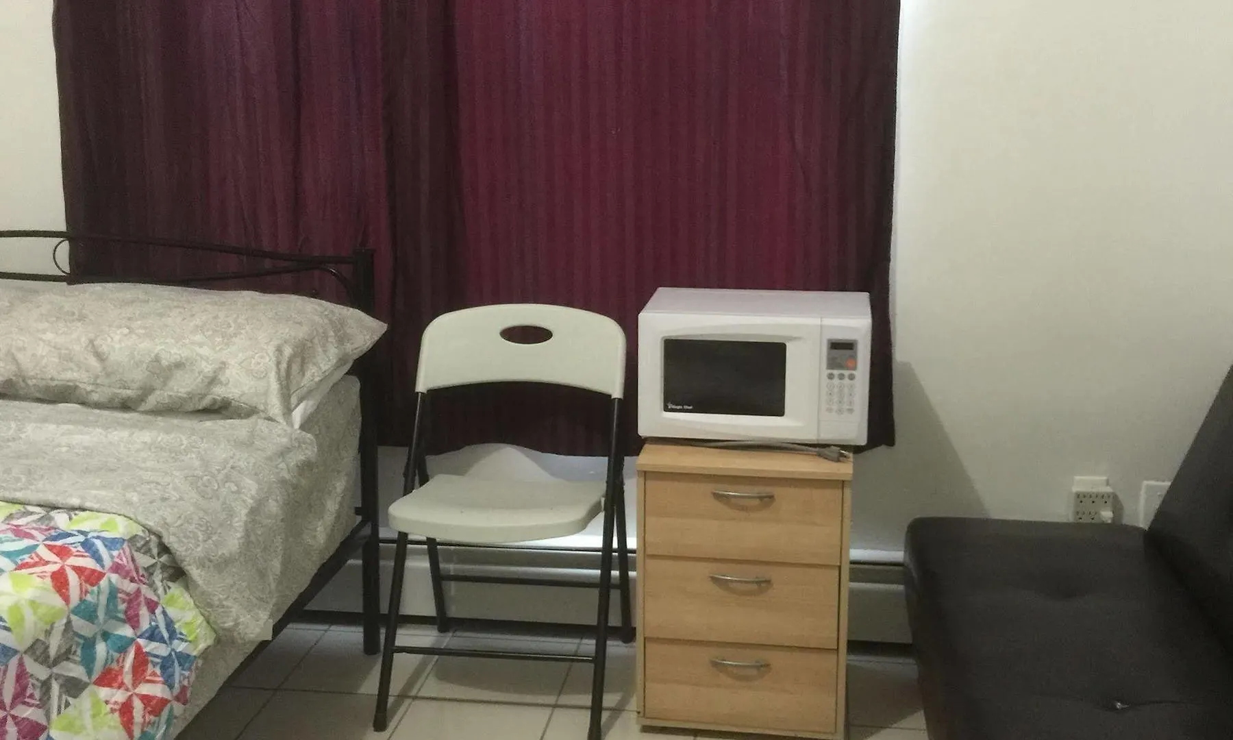 University Apartment Toronto Guest house